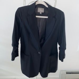 Kenna -T Black Three Quarter Sleeve Blazer